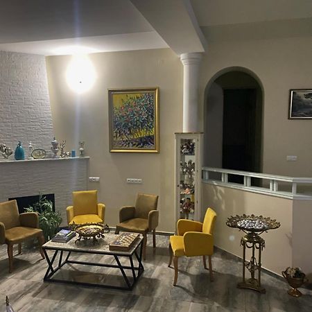 Отель WESTAY Тбилиси Экстерьер фото