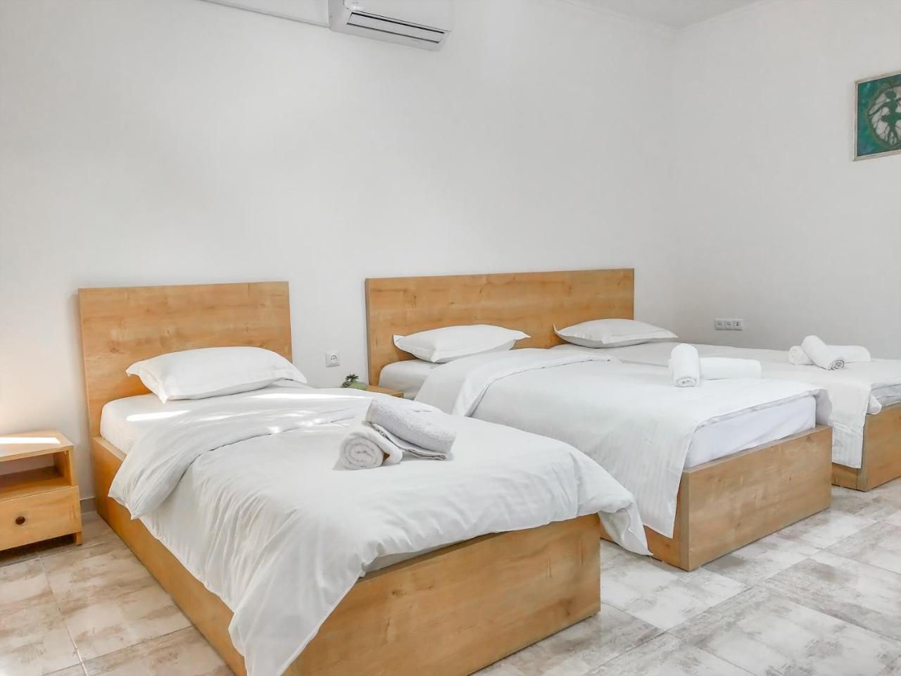Отель WESTAY Тбилиси Экстерьер фото