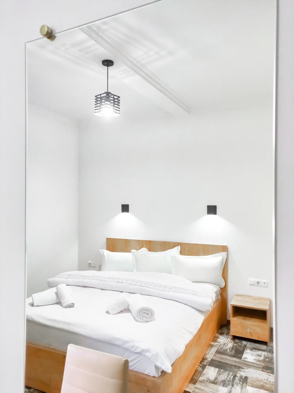 Отель WESTAY Тбилиси Экстерьер фото